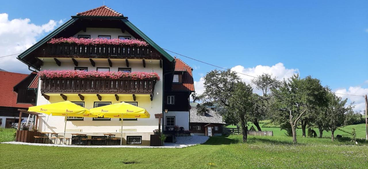 Fruhstuckspension Bischof I D Wiesen Санкт-Петер-ам-Каммерсберг Экстерьер фото